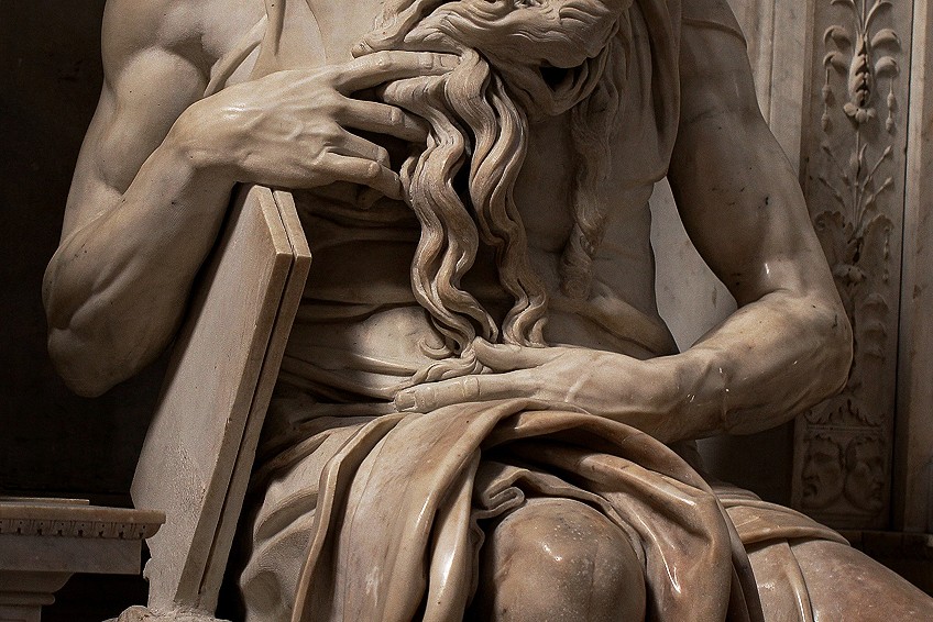 Detalle de la estatua de Moisés