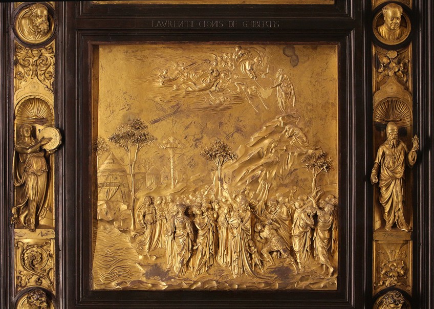 Puerta de bronce Moisés
